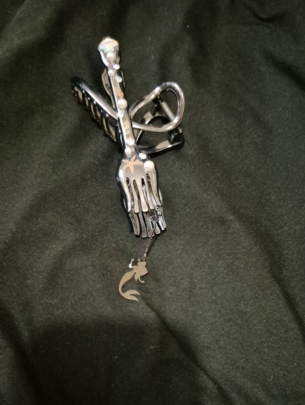 Silver Metal Hair Claw Clip with Ariel Charm - Women Hair Clip